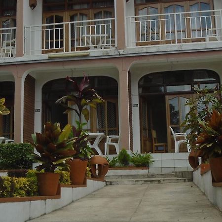 Ubumwe Hotel 吉塞尼 外观 照片